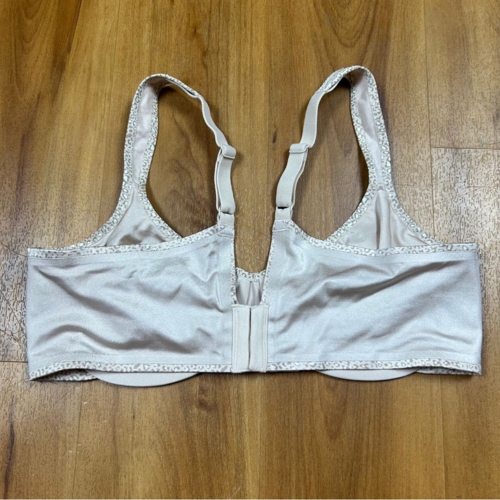 Olga women’s Cream lace Bra size:40C - Picture 2 of 8